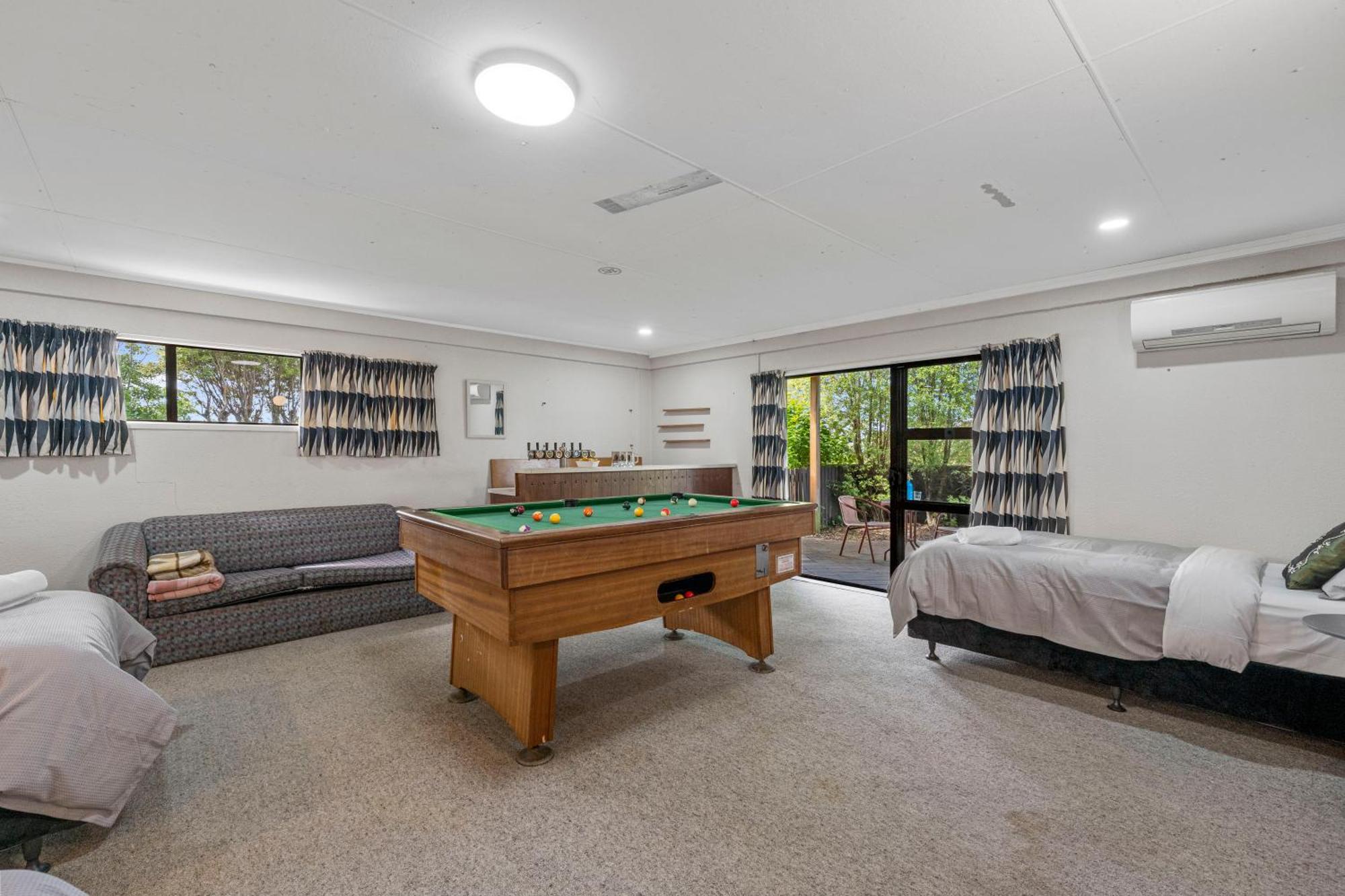 Ngaio Views - Lake Taupo Holiday Home Exterior foto