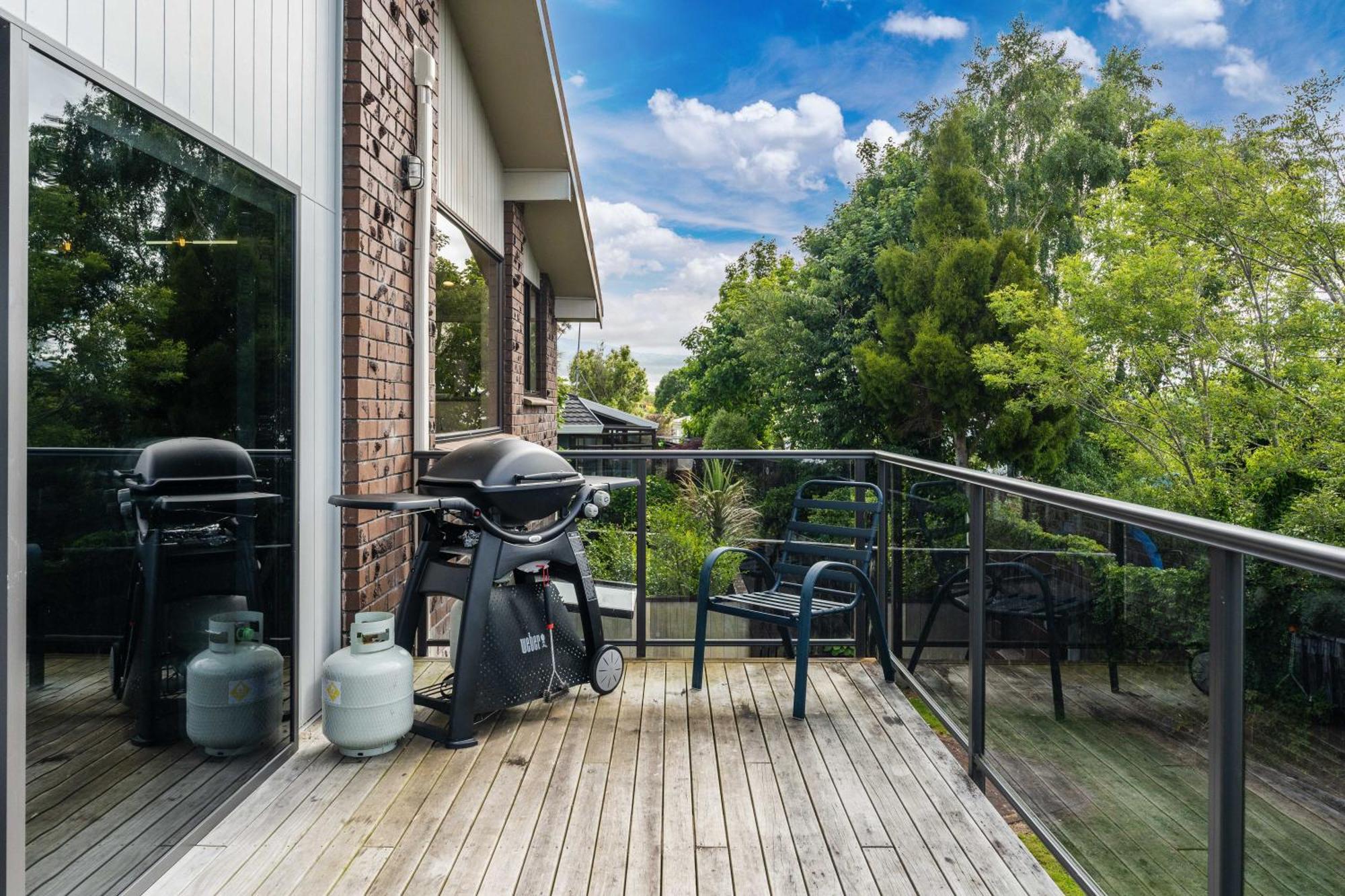 Ngaio Views - Lake Taupo Holiday Home Exterior foto